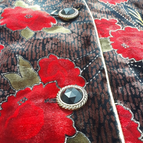 R & K Evening Velvet Lightweight Jacket - Picture 2 of 4